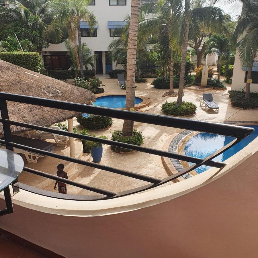 Superbe Appartement Avec Piscine, Proche Centre Ville, Restaurant, Mer Saly Buitenkant foto